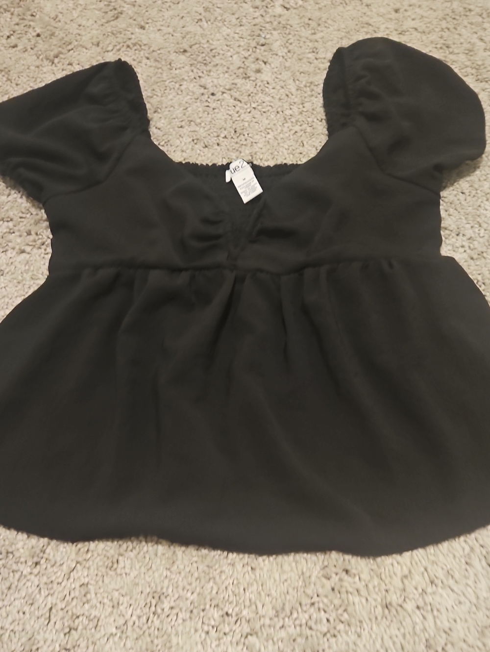 Rue21 Black Puff-Sleeve V-Neck Peplum Top